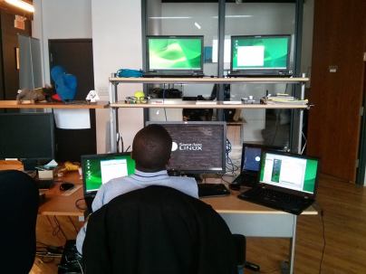 1554401_761339677229330_2030858638_n